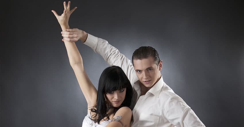 SALSA ÖĞRENMEK İÇİN ÇOK UZUN ZAMAN GEREKMİYOR