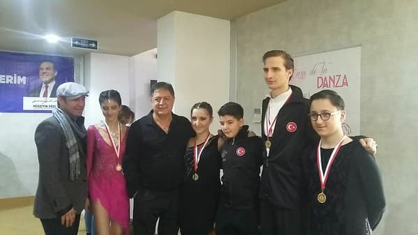 Emir Kaya Dans Okulu - Ankara Salsa - 44. Fotoğraf
