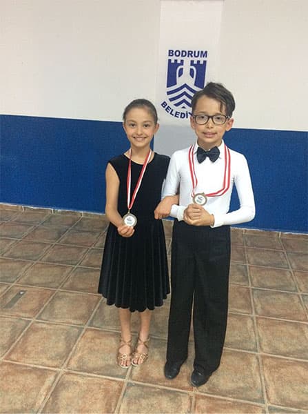 Emir Kaya Dans Okulu - Ankara Salsa