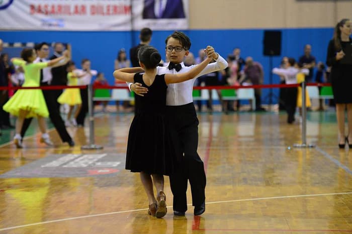 Emir Kaya Dans Okulu - Ankara Salsa - 1. Fotoğraf