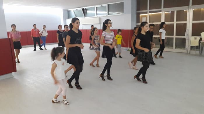 Emir Kaya Dans Okulu - Ankara Salsa - 4. Fotoğraf
