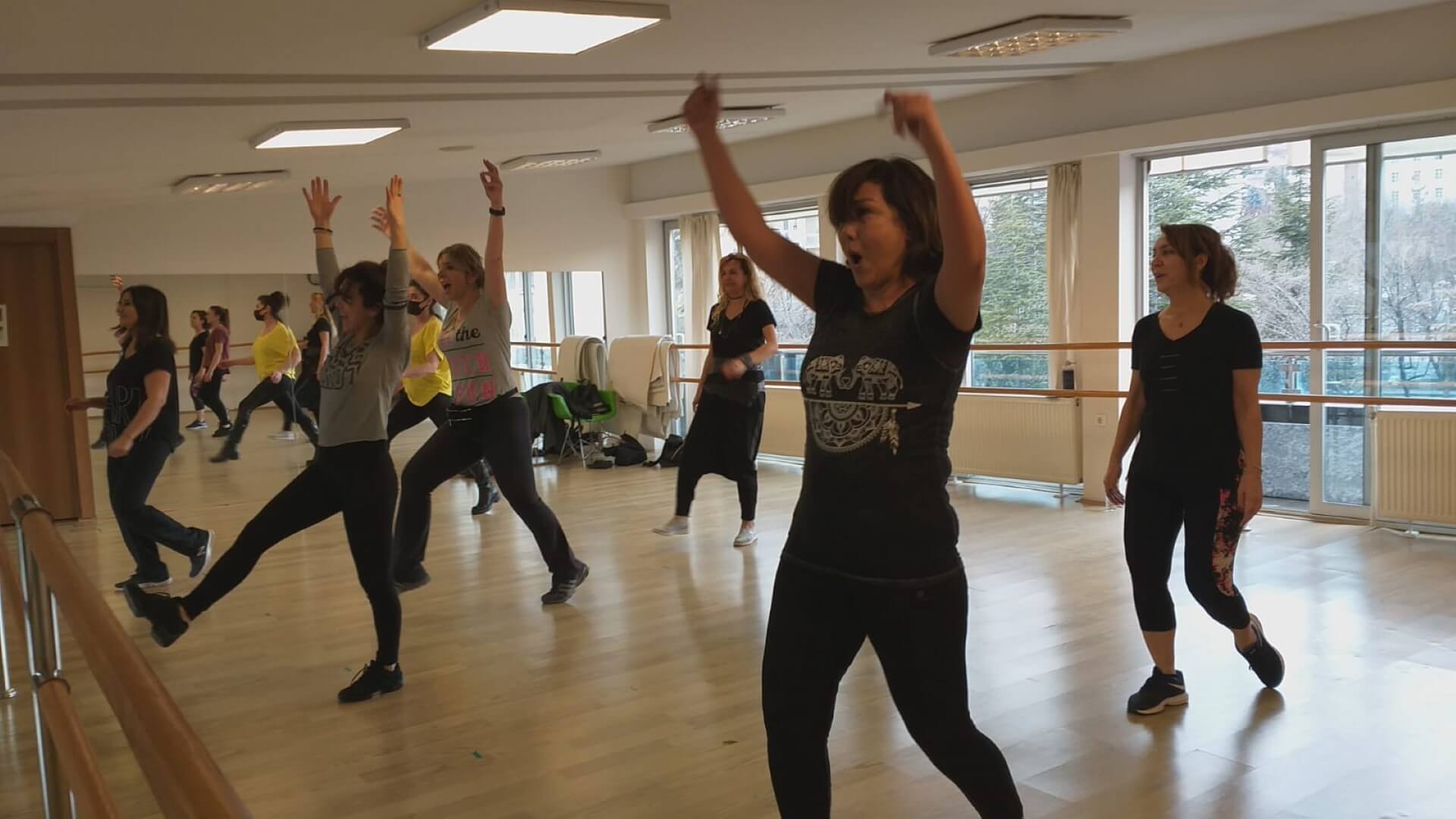 Mürüvvet Line Dance - Yıldız - Ankara Salsa - 3. Fotoğraf