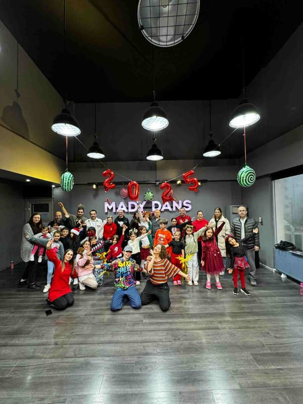 Mady Dans ve Bale - 24. Fotoğraf