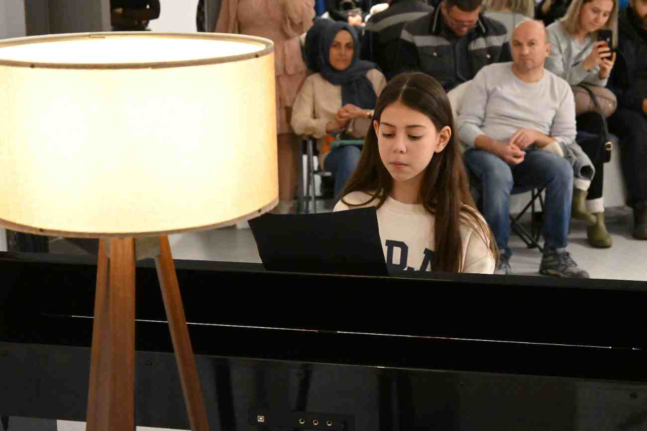 Lamia Dans ve Sanat Akademi - 2. Fotoğraf